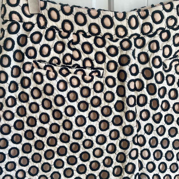 J. Crew Eyelet Short - Blush, Cream, Black Size 6 - Picture 7 of 14